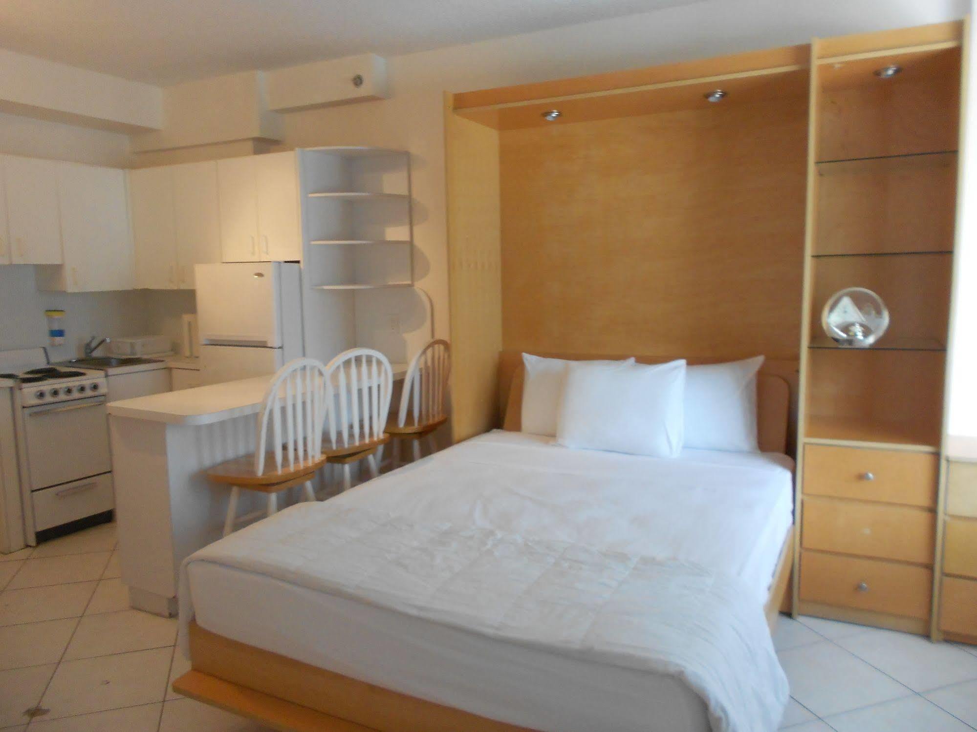 Ocean Front Casablanca Studios With Full Kitchens & Beach Access By Bl Rentals Miami Beach Exterior photo