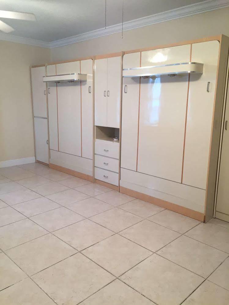 Ocean Front Casablanca Studios With Full Kitchens & Beach Access By Bl Rentals Miami Beach Exterior photo